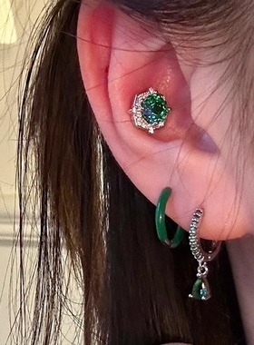 超显白绿色玫瑰切耳骨钉医用钛钢平底睡觉免摘耳蜗钉养耳洞耳钉女