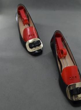 1全场清仓 09点 奢侈品牌PA 女鞋漆皮粗中跟 单鞋 37码 PR91