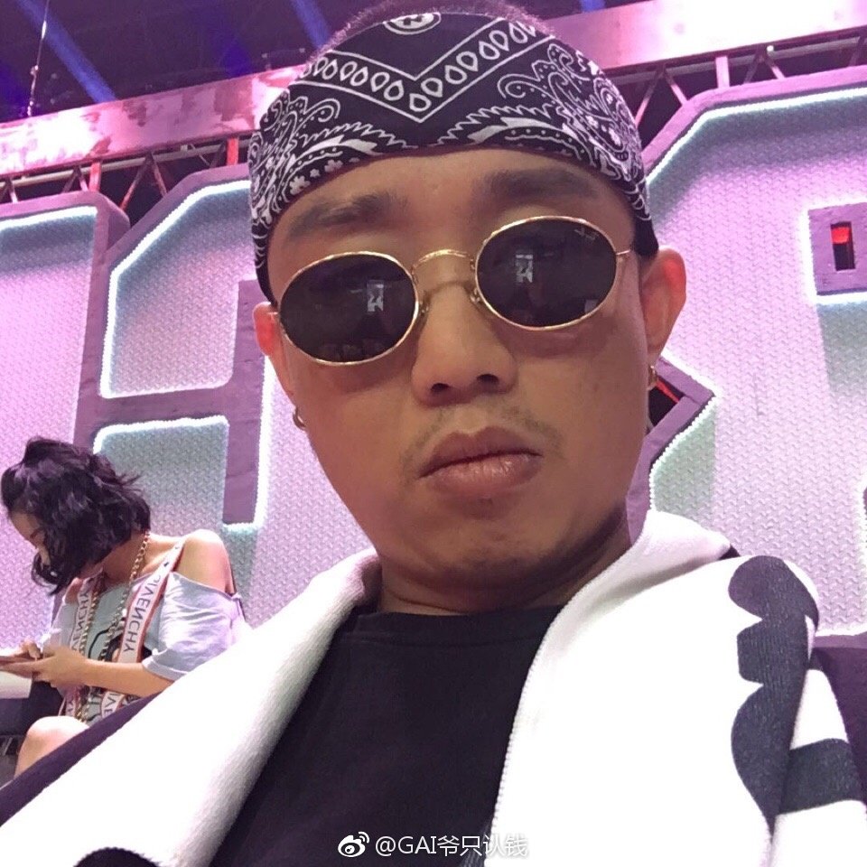 中国有嘻哈GAI 艾福杰尼 黄旭同款户外头巾腰果花韩国潮时尚发带