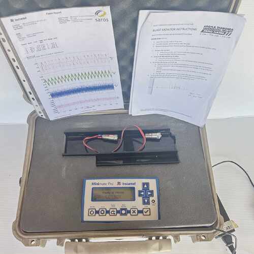 Instantel Minimate Pro4 720A2301 Seismograph Data Logger wit