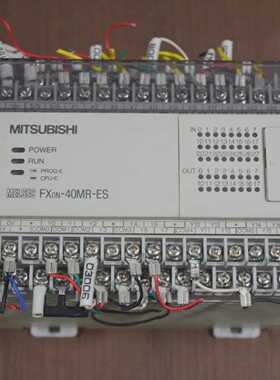 三菱FX2N40MRESUL程序控制器