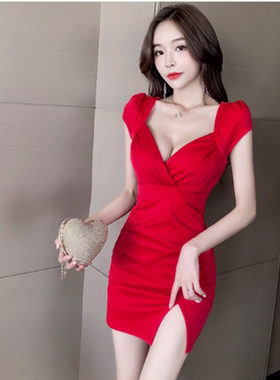 白色性感泡泡袖vL领低胸包臀裙性感后妈超短裙大褪大开叉夜总会夏