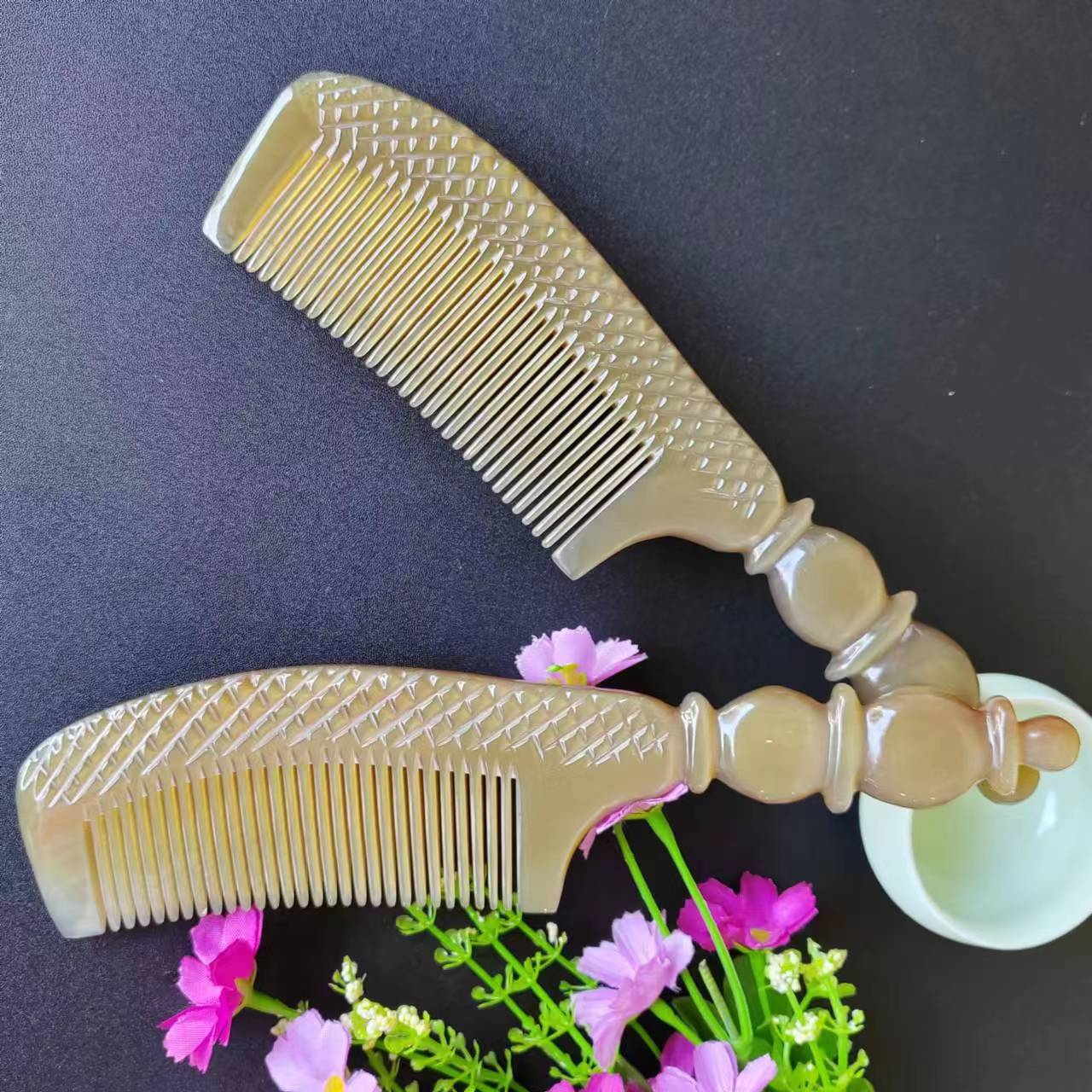 精品加厚纯天然手工雕花西藏白牦牛角梳子雕刻葫芦手柄送女友礼物