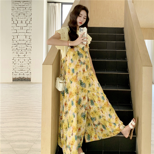 减龄海边度假风阔腿连体裙裤 法式 田园风黄色碎花连衣裙女2026夏季
