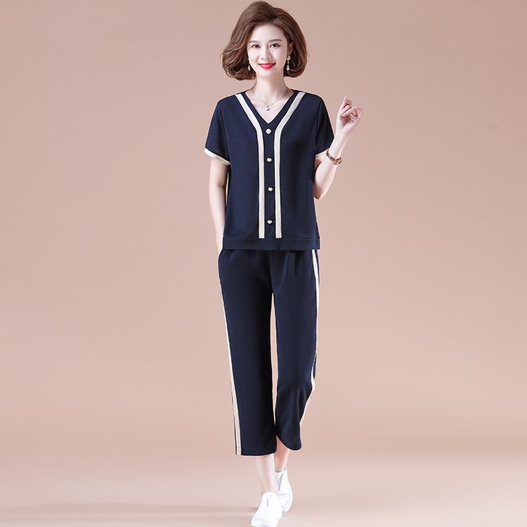 夏季短袖中老年妈妈装时尚洋气休闲套装宽松大码运动服显瘦两件套图片
