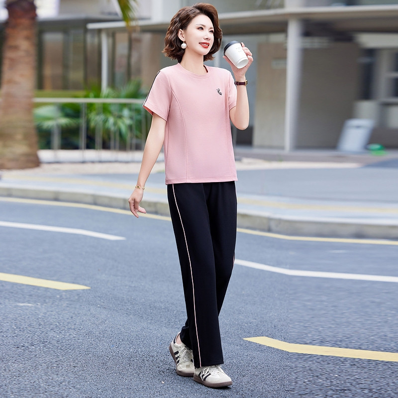 妈妈夏季休闲运动服套装图片