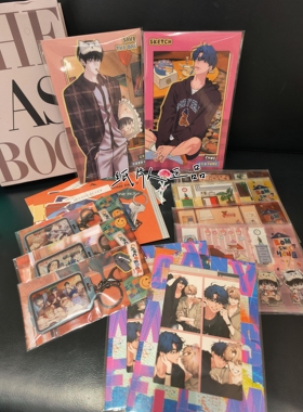 【纸片人】韩漫韩国正品bom十周年周一素描ht明信片钥匙扣亚克力