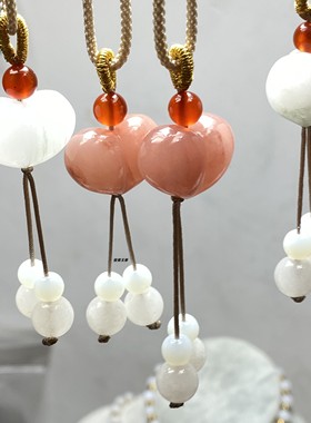 天然天山翠桃花酿屁桃吊坠diy饰品配件小提溜小吊坠手链手串饰品