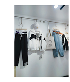 店壁挂上墙架不锈钢拉丝银色正挂 网红挂衣架女装 服装 展示架上墙式