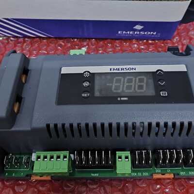 议价EMERSON/艾默生控制器 XCM25D全新主机板