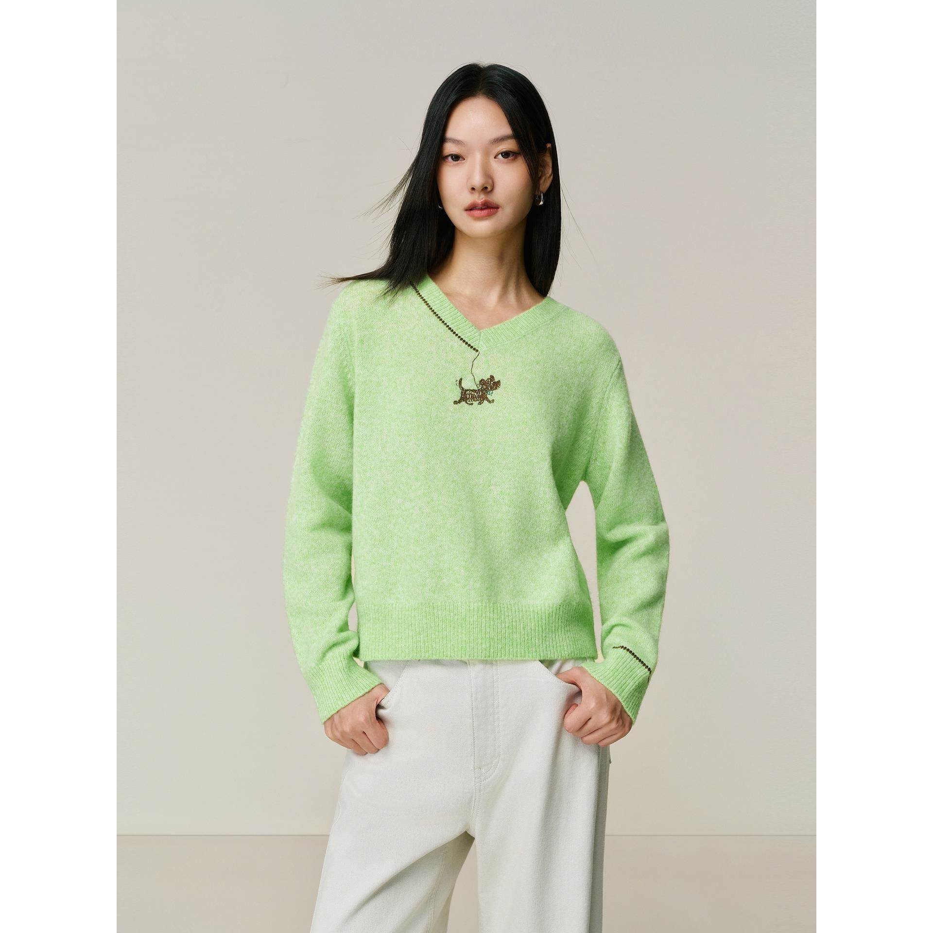 商场同款2025冬季新款女装显瘦减龄小狗图案套头针织衫A3EEF4444