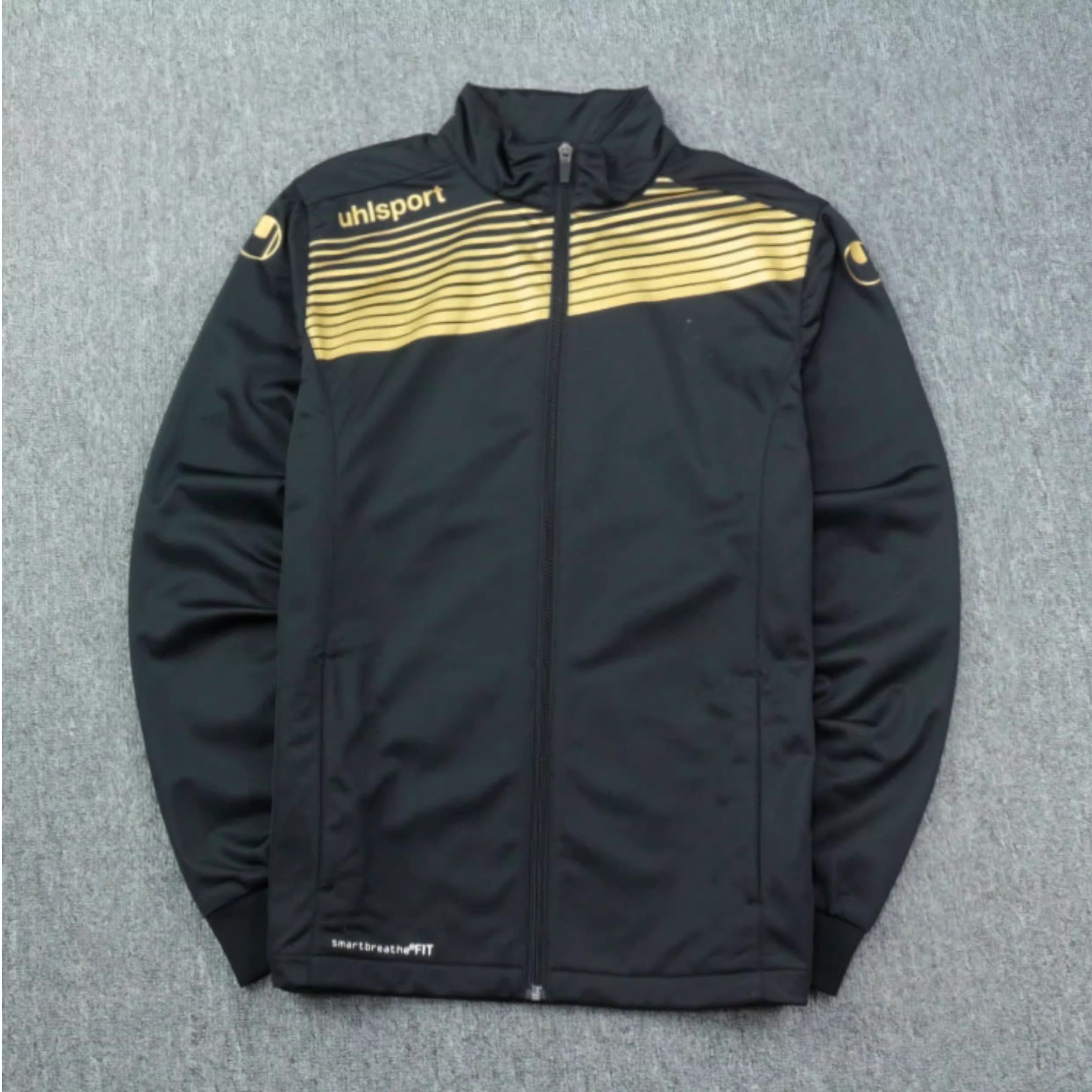 瑕疵 会呼吸功能性面料两侧口袋拉链 原旦外矛U男款夹克 有童码