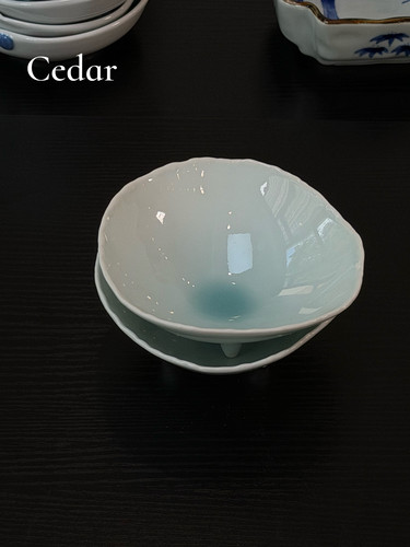 日本制手绘素色三足米饭碗甜品碗高温陶瓷餐具器皿装饰果盘