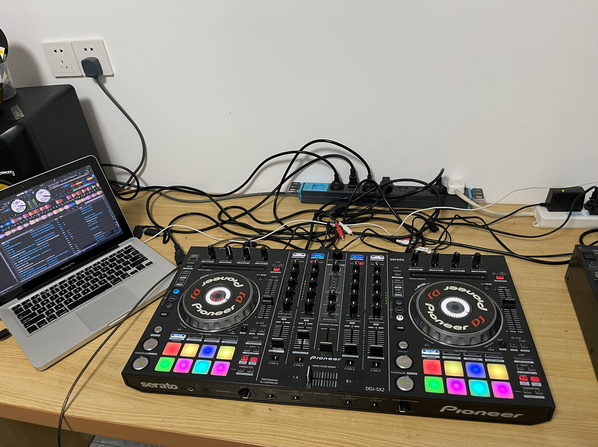 先锋DDJ SX2控制器打碟机 Serato DJ软件内置莱恩声卡贴膜机