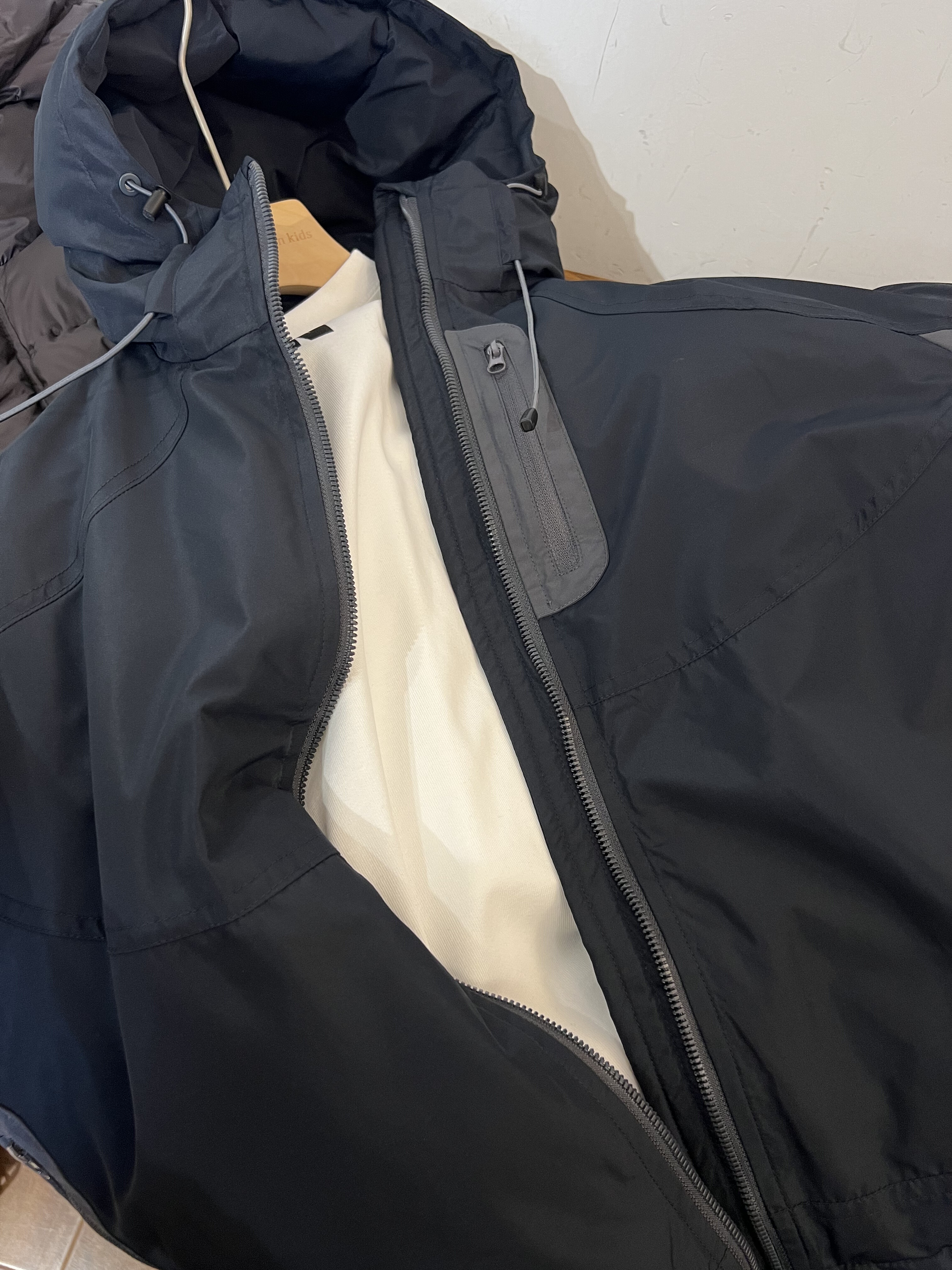 韩国精品儿童休闲连帽羽绒服中大童时尚百搭保暖外套白鸭绒冲锋衣