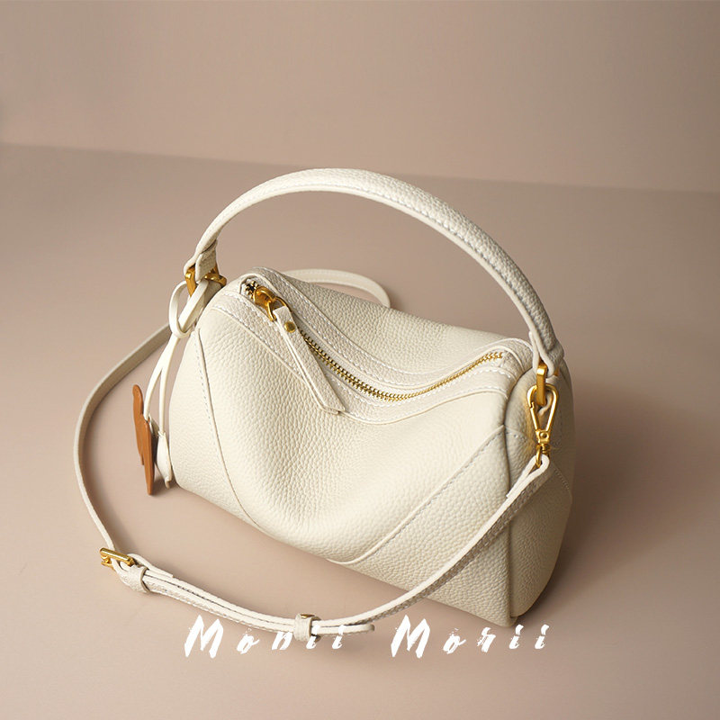 怪兽君包包2025新款小方包头层牛皮爱心枕头包真皮斜挎包女小包潮