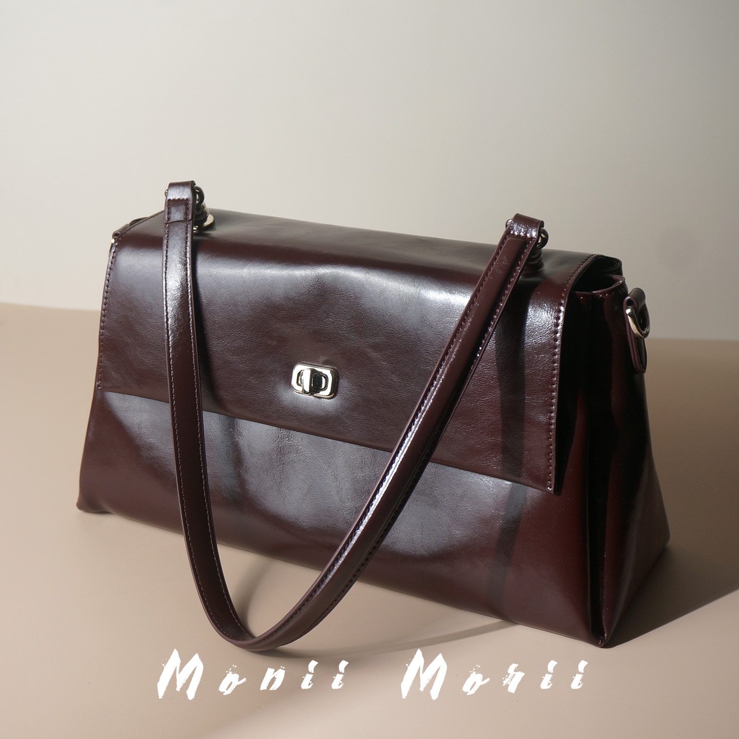 怪兽君2025秋冬新款大容量托特包