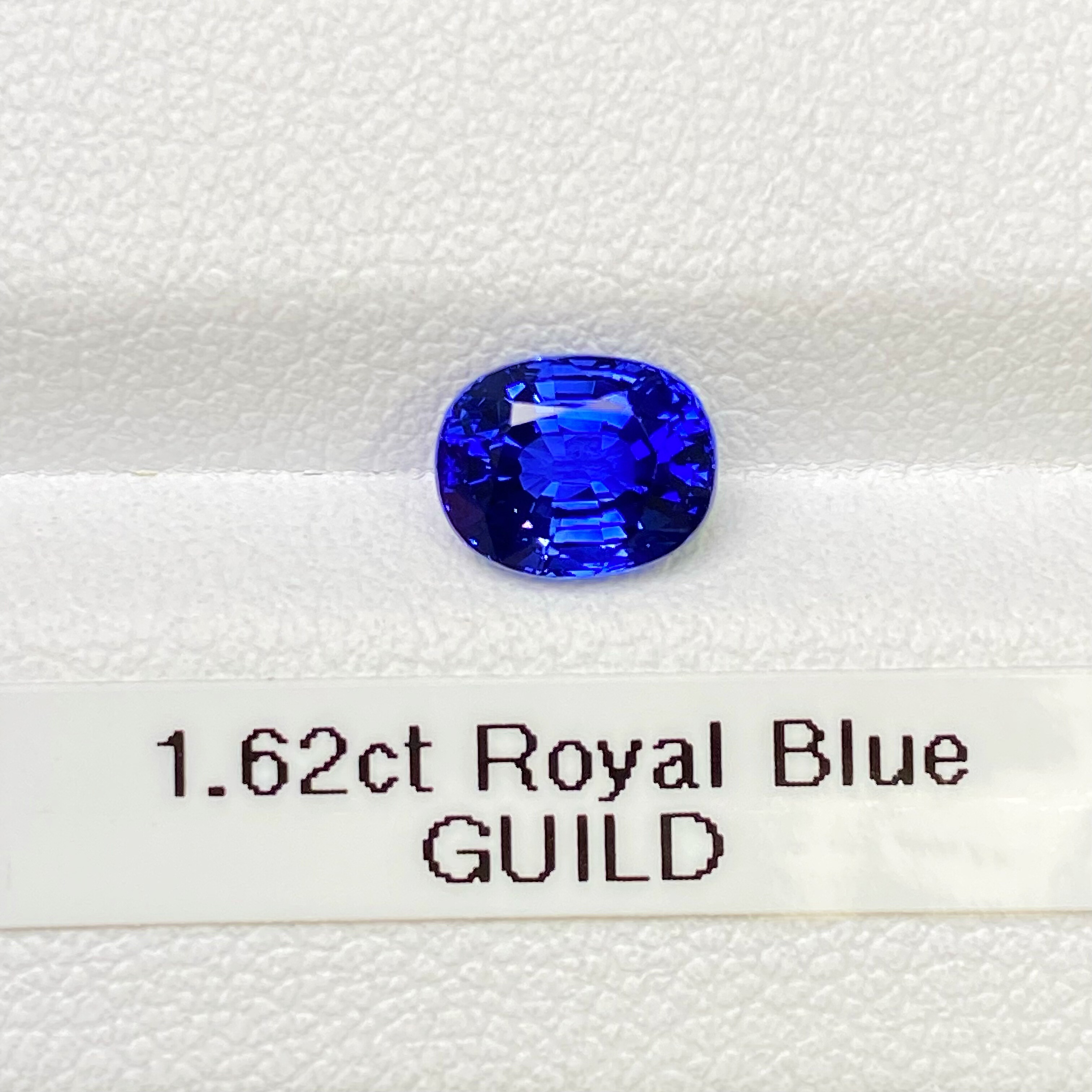 1.62ct天然皇家蓝蓝宝石裸石戒面