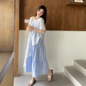 蕾丝不规则T恤连衣裙套装女夏叠穿格子吊带裙两件套绝美ootd爆款图片