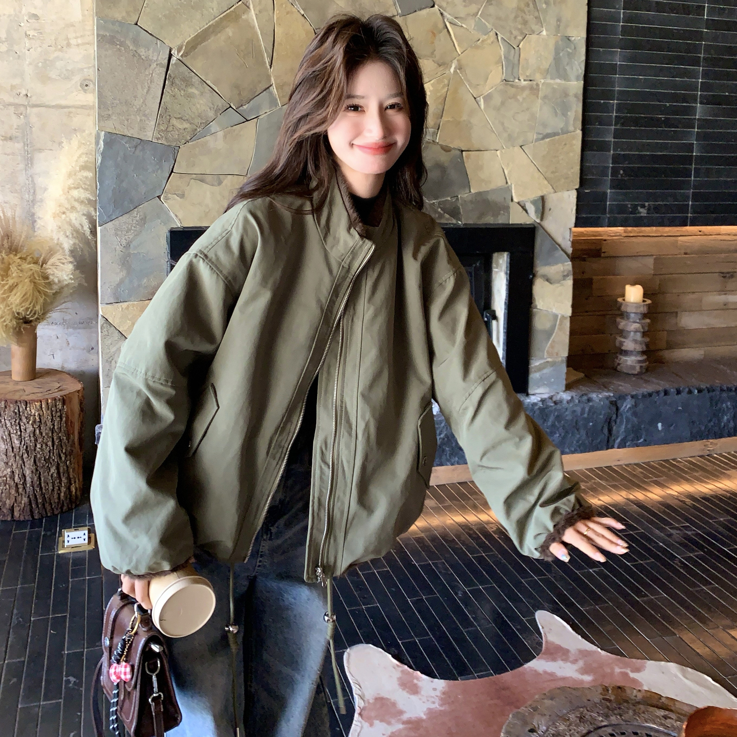 手发图大货主推款双面穿派克服外套8166p205k328，女装大码女装，浙宝186