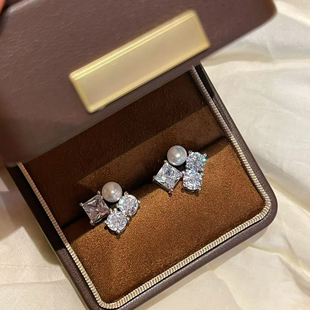 6mm正圆天然淡水珍珠 方糖珍珠耳钉5 诸暨珍珠 许你耀眼赵露思同款