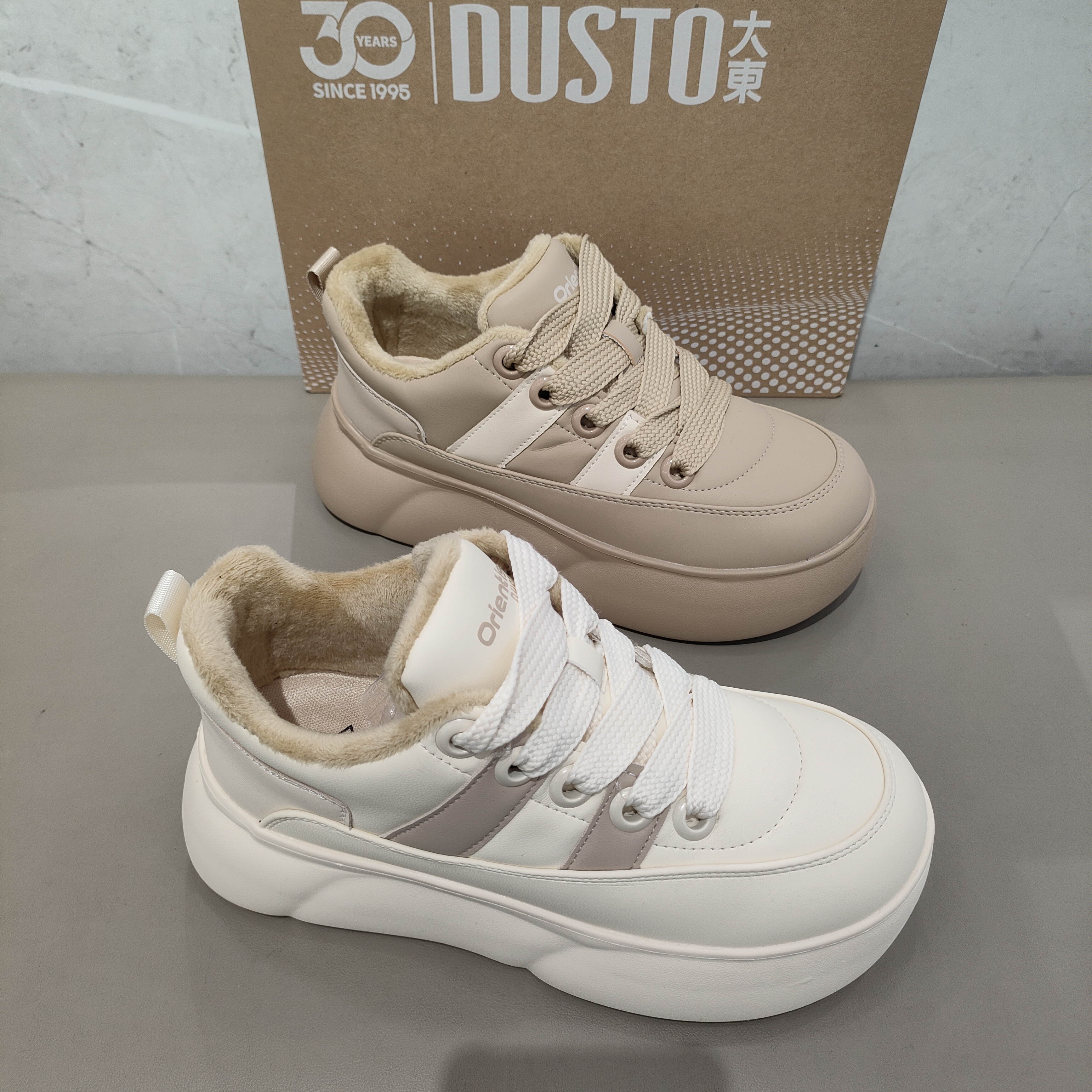 大东小白鞋加绒女鞋2025冬季新款休闲日常潮流百搭皮面板鞋1306
