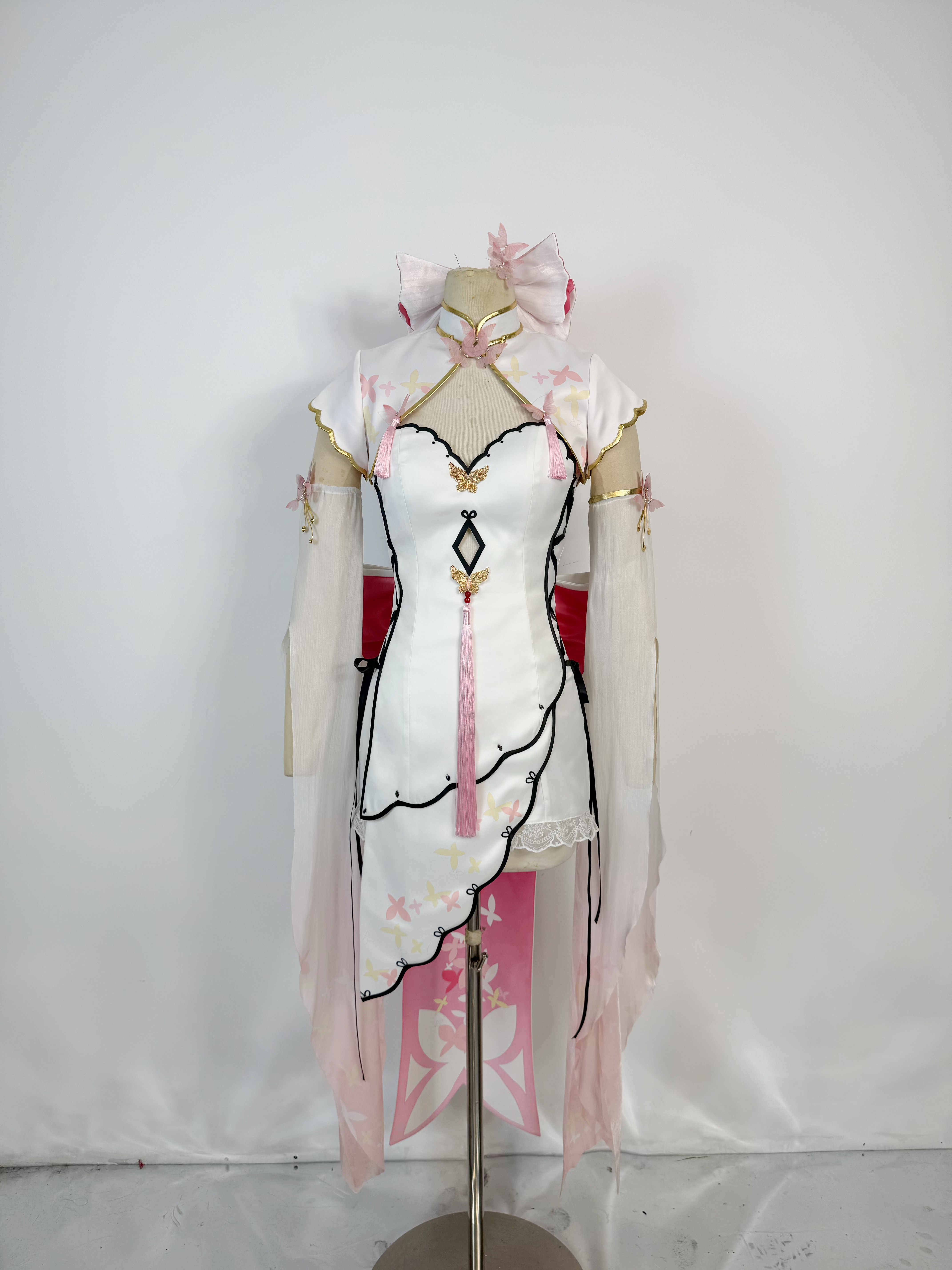 尾款中方舟联动乐正绫蝶律cos服