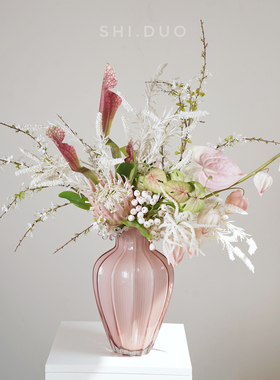 现代艺术粉色插花设计师软装餐桌前台花艺摆件家居客厅玄关装饰