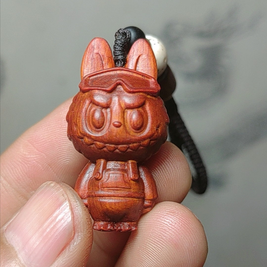 紫檀红木头精雕刻潮玩拉布布车钥匙扣小吊坠文盘偶手把挂件质饰品