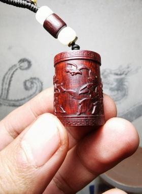 紫檀红木头精雕刻牡丹花戏鸟车钥匙扣小吊坠文盘玩手把挂件装饰品