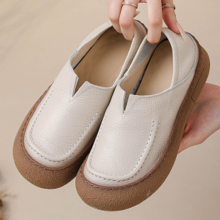 真皮休闲皮鞋 真皮懒人圆头软底 女中老年一脚蹬复古宽脚胖脚妈妈鞋