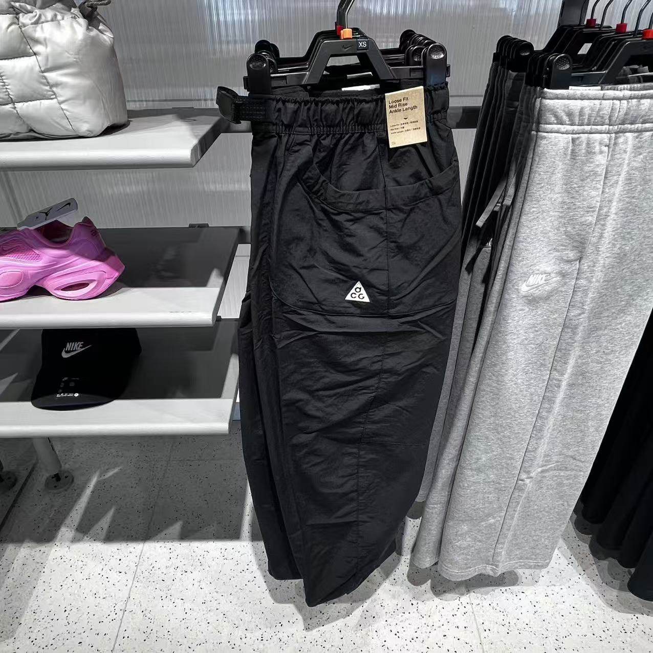 NIKE耐克女裤2026春季新款ACG户外宽松直筒梭织长裤 IF0142-010