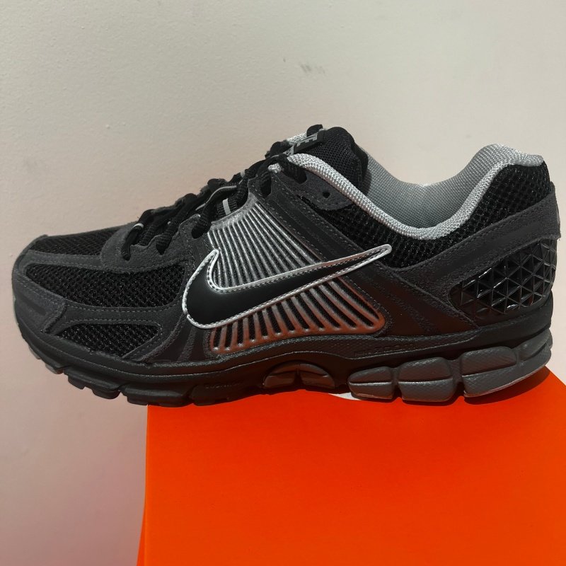 Nike耐克男子ZOOM VOMERO 5运动休闲缓震耐磨老爹鞋 HF1553-006