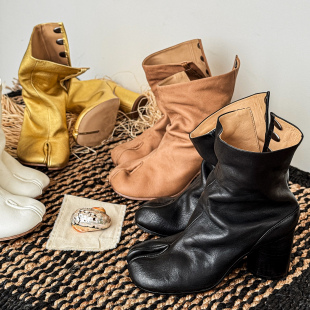 8cm黑色真皮高跟tabi短筒分趾靴 奶白色靴子粗跟猪蹄短靴