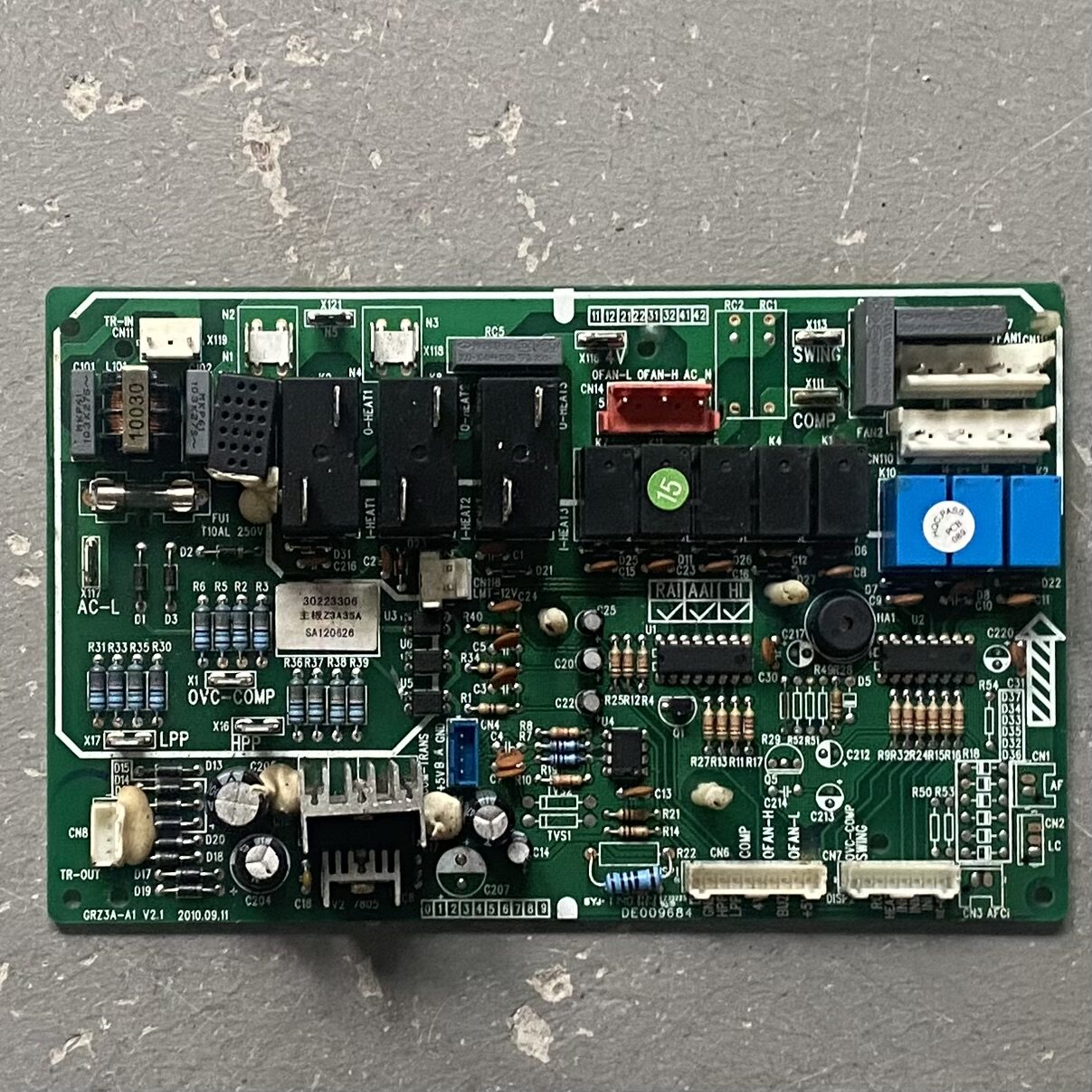适用格力空调10P单元柜机主板Z