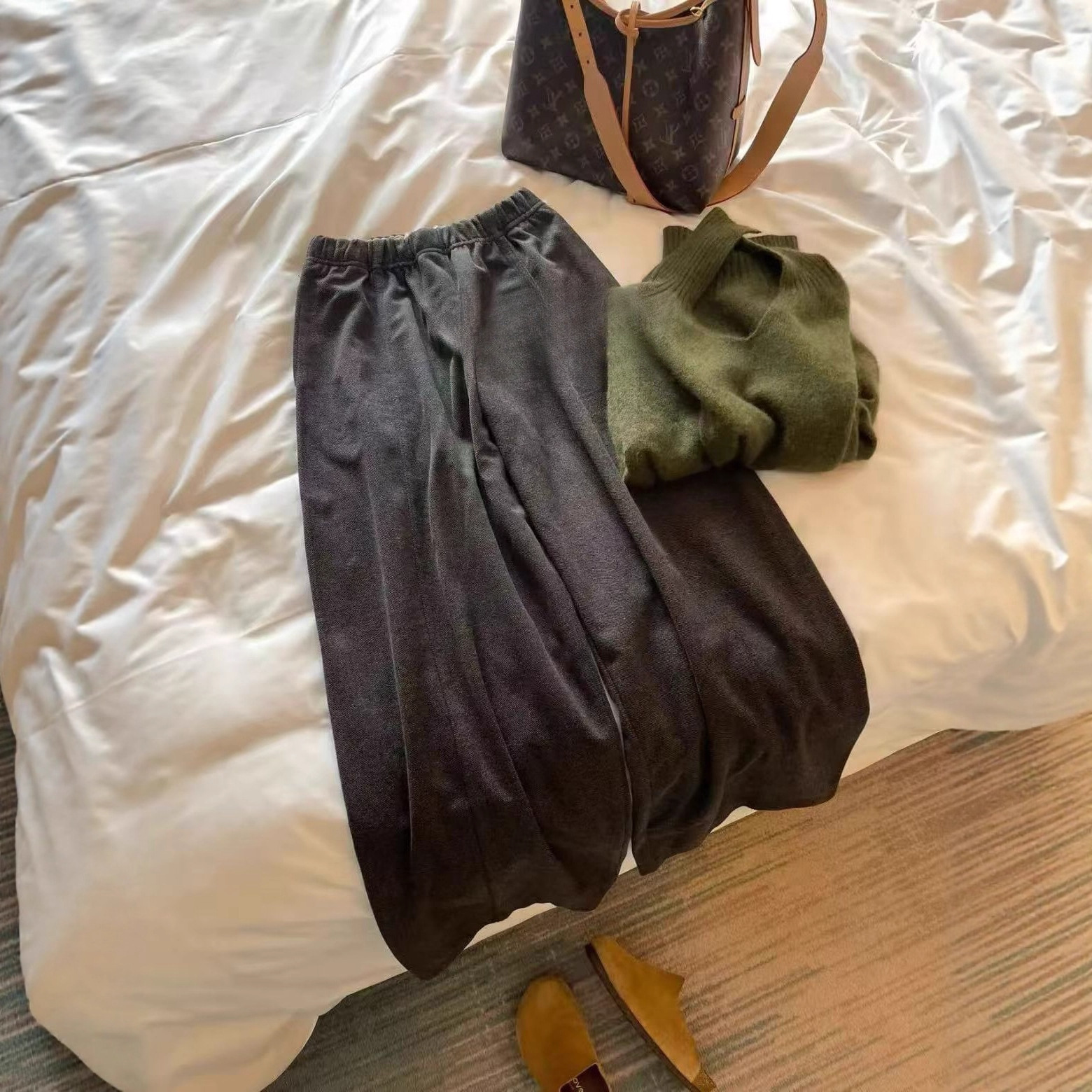 25松弛慵懒风垂感阔腿裤女高腰显瘦遮胯裤子百搭宽松气质直筒长裤