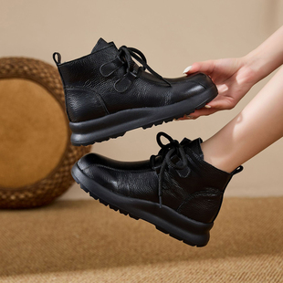 头层牛皮靴子女2025新款秋冬皮靴真皮软底系带短靴厚底防滑马丁靴