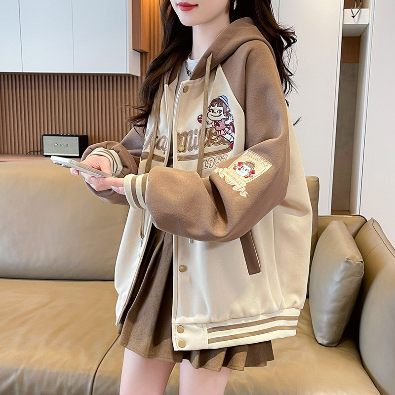 重工刺绣棒球服外套少女春秋2026新款初高中学生运动连帽开衫上衣