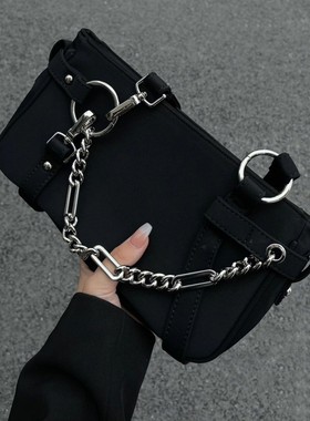 东南亚爆款小众新款ur女包链条机车腋下包感单肩斜挎手提包包