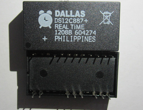 DS12C887 时钟电路/时钟/计时- 实时时钟 12C887 DIP-24 可直拍