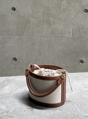 MochaHome原创设计小众帆布拼皮圆筒斜挎包时尚百搭包包质感