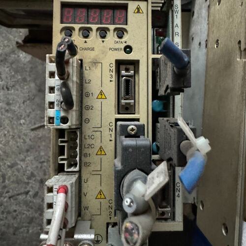 议价安川驱动器SGDM-A3BDAY278可维修