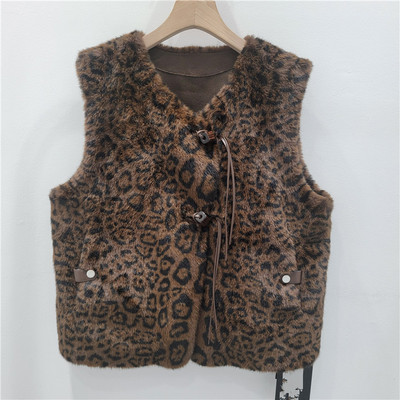 豹纹马甲女款2025秋冬新款皮毛一体外套女流行时尚洋气仿皮草
