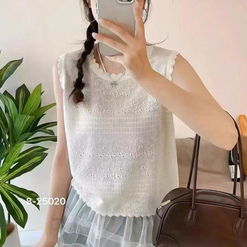 芊恣法式氣質(zhì)小香風(fēng)木耳花邊鏤空提花背心女春夏寬松顯瘦針織上衣