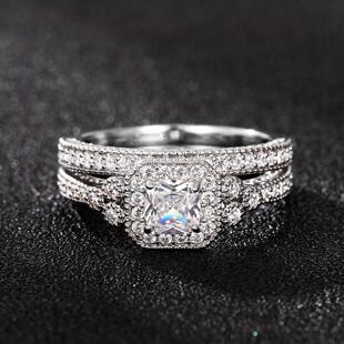时尚 轻奢小红书新款 镶嵌锆石对戒女 轻奢婚礼场合饰品 流行宴会款