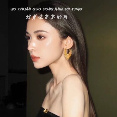 桃心度假耳环女夸张耳扣