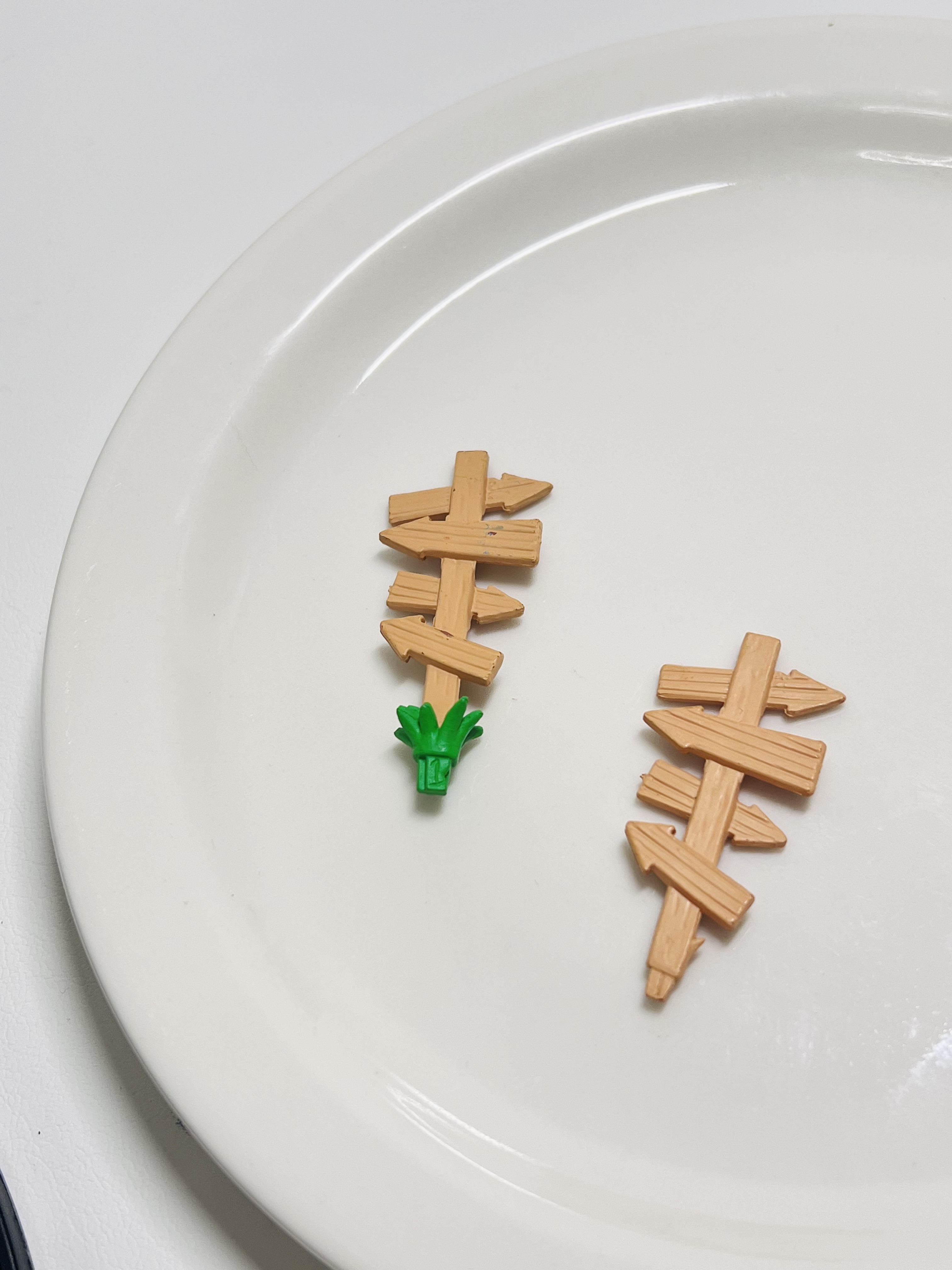 散货指路牌奶油胶diy配件材料微缩玩具摆件食玩盲盒路牌