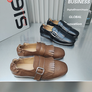 休闲百搭鞋 品品乐福女鞋 韩版 2026春款 平底一字带流苏后松紧女瓢鞋