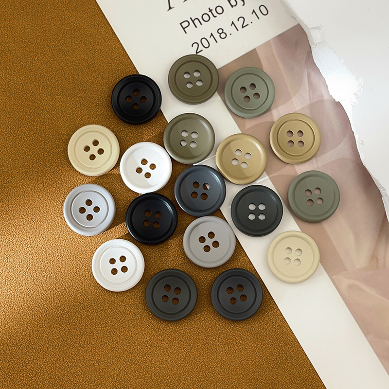 单色喷漆树脂四眼纽扣哑光质感衬衫小扣子衬衣毛衣开衫裤子手缝扣