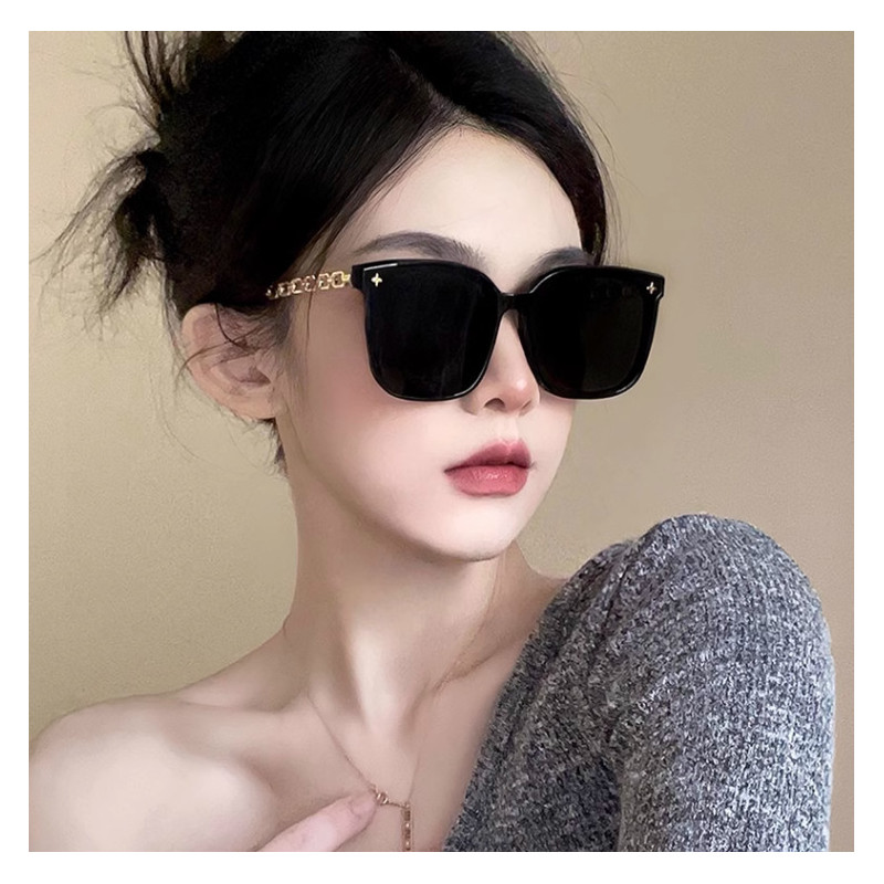 高级感墨镜女款显脸小新款 链条腿星星太阳眼镜大脸显瘦黑色包邮